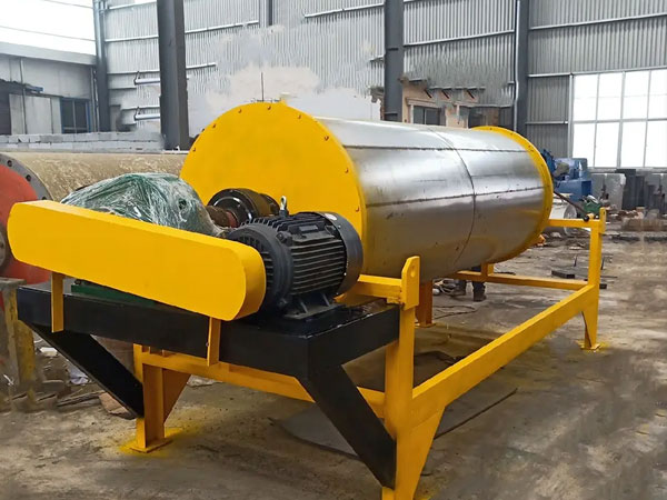 強(qiáng)磁輥干式磁選機(jī)